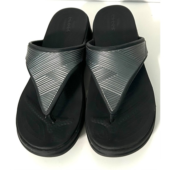 Crocs Monterey Metallic Wedge Black and Silver Sandals Womens Size 11 - Picture 2 of 3